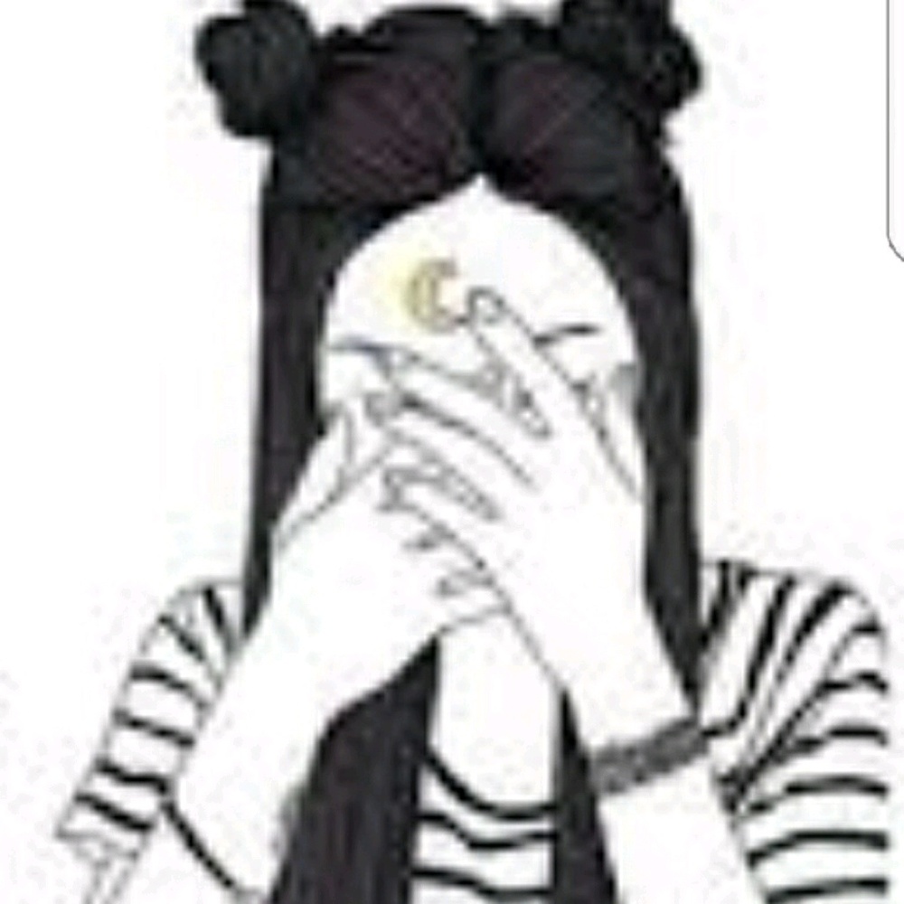 Meet your Posher, Liana